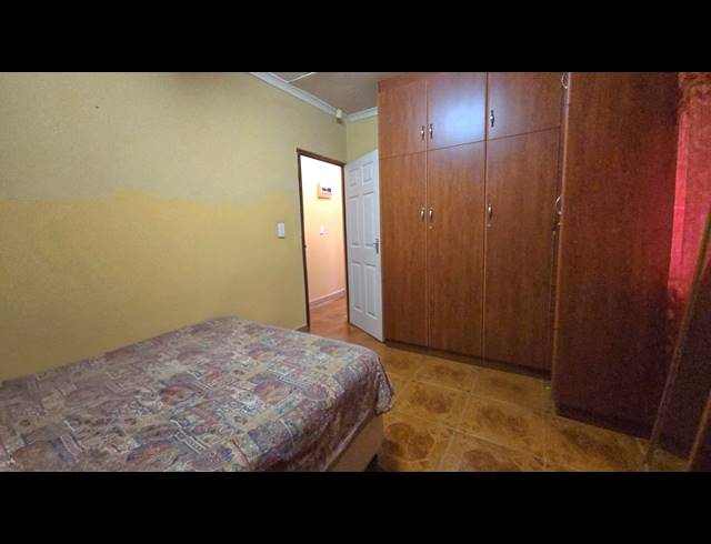 5 BEDROOM HOUSE FOR SALE IN SHALLCROSS